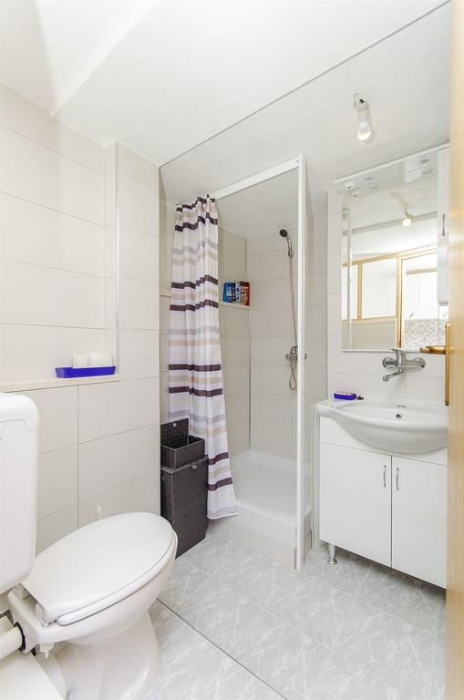 Apartment Antonio Bogomolje Екстер'єр фото